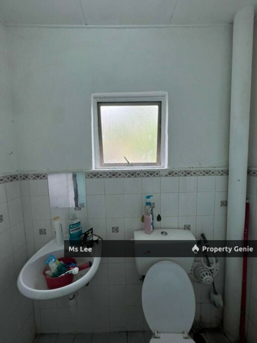 Male Room RM 350-End Lot 2 Storey house-Taman Sentosa @ Klang-Ready Now