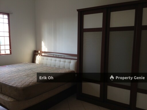 Bayu Puteri Apartment for Sale Fully Furnished Unit with 3 Carparks!