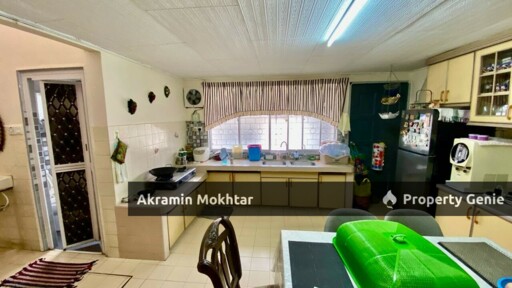 WALKING DISTANCE TO SK PANDAN JAYA | SINGLE STOREY HOUSE @ PANDAN JAYA, KUALA LUMPUR