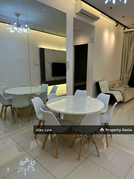 Waltz Residence OUG, FREEHOLD Fully Renovated Move-In Unit with 2 Carparks