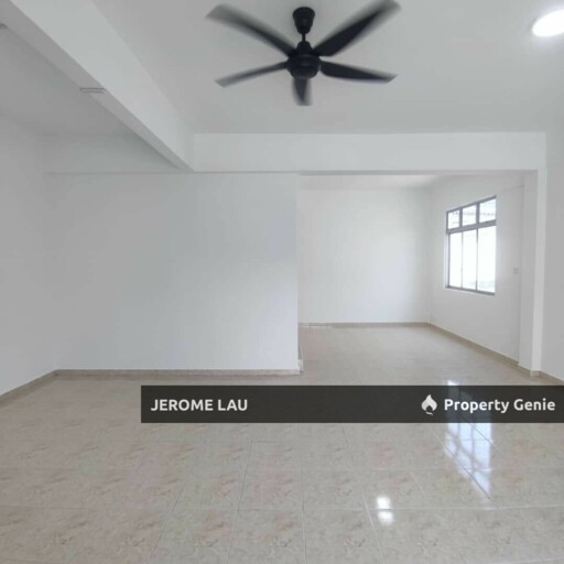 Sri Kluang Double Storey End Lot House for Sale