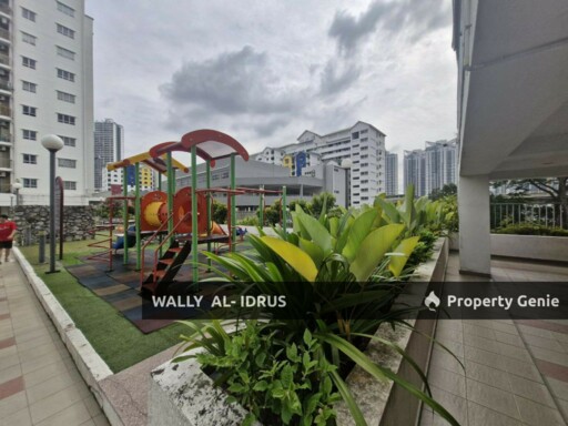 Suria Jelatek Residence
