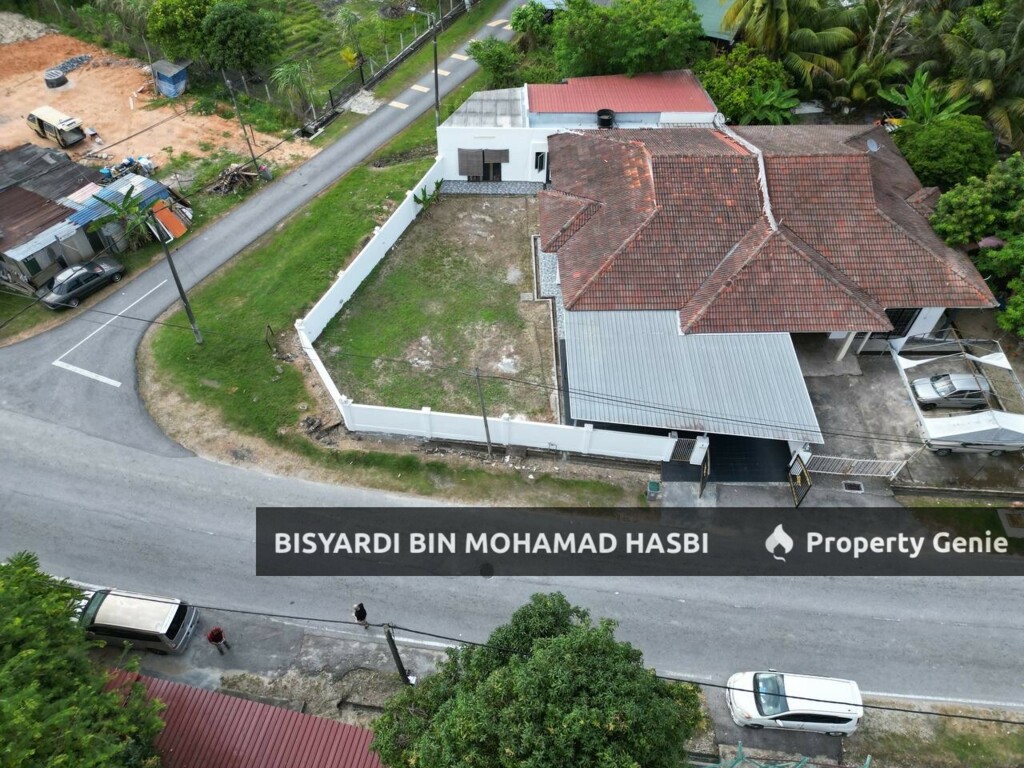 CORNER LOT SINGLE STOREY SEMI DETACHED, TAMAN NYIOR SEREMBAN .