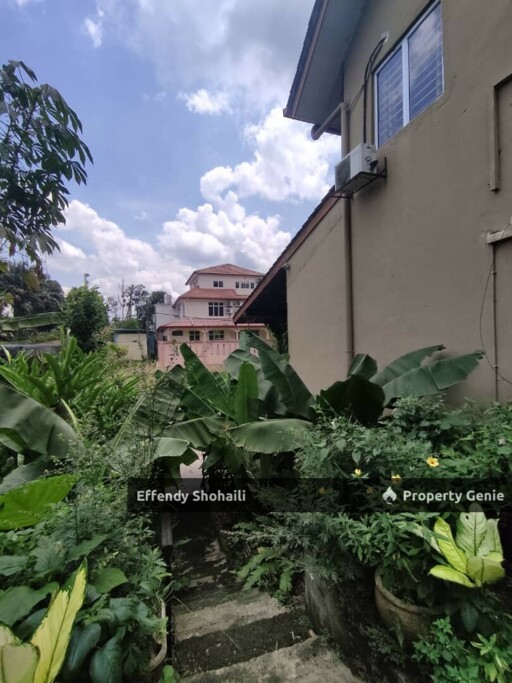 LESTARI PERDANA SERI KEMBANGAN SEMI D