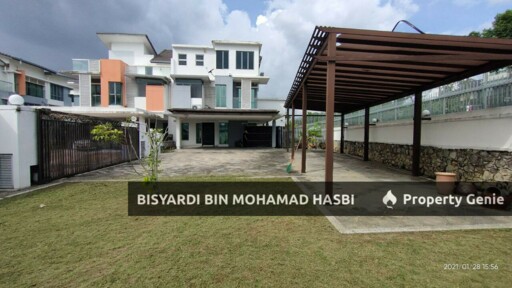 RENOVATED 3 STOREY CORNER LOT SEMI DETACHED, LAKEHILL VILLAS, BANDAR BARU BANGI, BANGI .