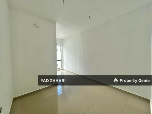 Balcony with View & Semi Furnished @ Lambaian Dua Residence, Kajang