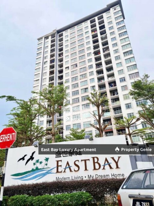 East Bay Luxury Apartment