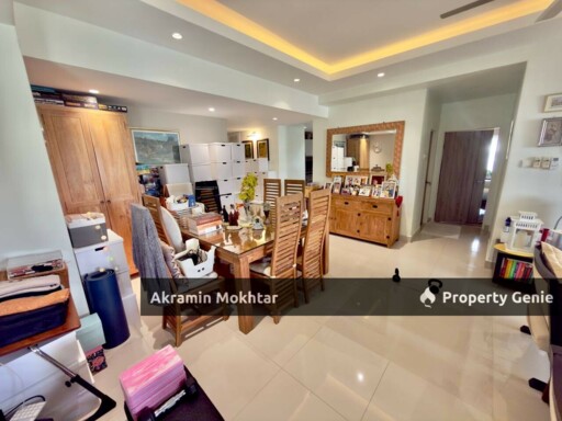 Freehold, Fully Renovated, Partially Furnished & 1 Parking | Robson Condominium Seputeh Kuala Lumpur .