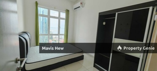 For Rent, Skysuites @ Meldrum Hills, 1 Parking Lot, Walking Distance to CIQ