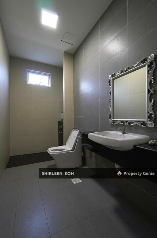 House for rent at Taman Nusa Duta near Bukit Indah
