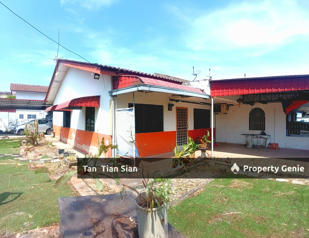 (S024) 1 Storey Teres Corner For Sale @ Malim Jaya Melaka Good location murah cheap Partial Furnished Corner lot