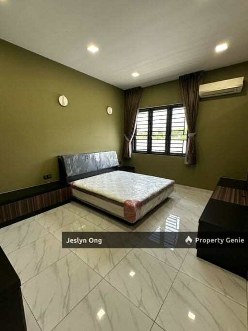 Bungalow House at Bandar Seri Alam (The Country Residency)