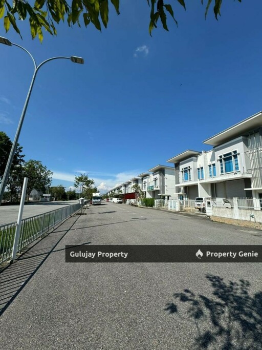 1.5 Storey Semi D Factory Corner Lot At Ayer Keroh For Sales