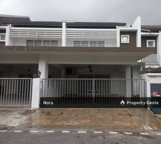 Laman Azalea, Nilai Impian, Partly Furnished for Sale