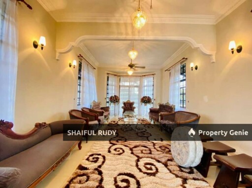 Bungalow with Private Pool @ Paya Jaras