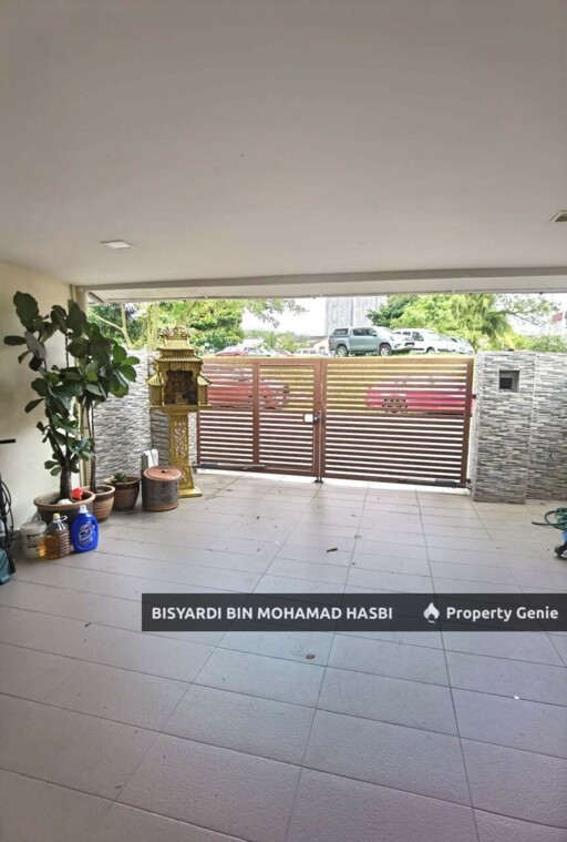 FACING OPEN, END LOT 2 STOREY TERRACE CHERAS INDAH, KUALA LUMPUR .