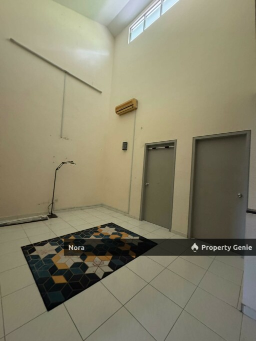 Laman Orkid, Nilai Impian