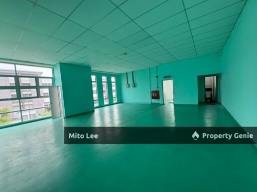 Gelang Patah Semi-D Factory For Rent!