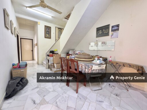 FREEHOLD & RENOVATED | 1.5-STOREY TERRACE END LOT TAMAN SRI MELATI, BATU CAVES