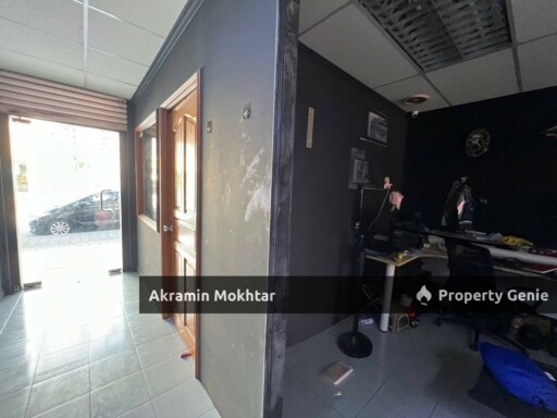 Double Storey Shoplot @ Tadisma Business Center, Jalan Badminton, Seksyen 13 Shah Alam