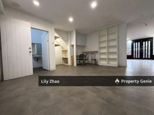 Warehouse cum Showroom cum Office hub for Rent, 11,200 sq ft📍Bundusan, Penampang, Kota Kinabalu.
