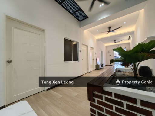 1 Storey @ Ujong Pasir For Sale !! Fully Renovated & Extended !!