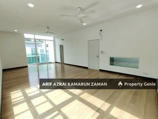 [Negotiable | 3-Storey Semi-D] Clover Garden Residence, Cyberjaya | 5+1R6B | 3,800 sqft | RM2,000,000