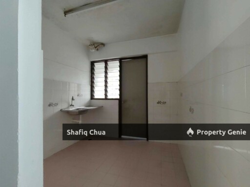 Low Deposit Good Condition Tasik Height Apartment, Bandar Tasik Selatan For Sale