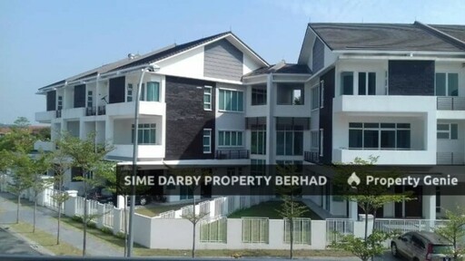 Lagenda Waterfront Homes