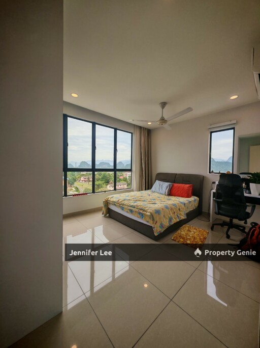 Freehold Corner Unit Condo with Balcony, Upper East, Tigerland, Ipoh