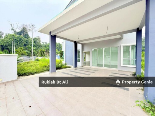 2-Storey Bungalow in Seremban Close to Educational Amenities
