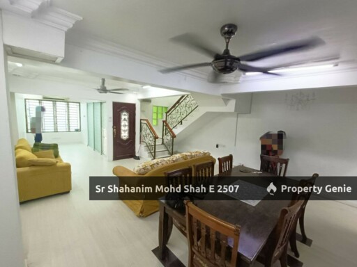 Double Storey Taman Pinggiran Batu Caves.