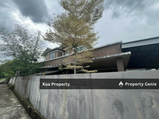 Double Storey Semi Detached House For Sale! Located at Uni Central, Samarahan