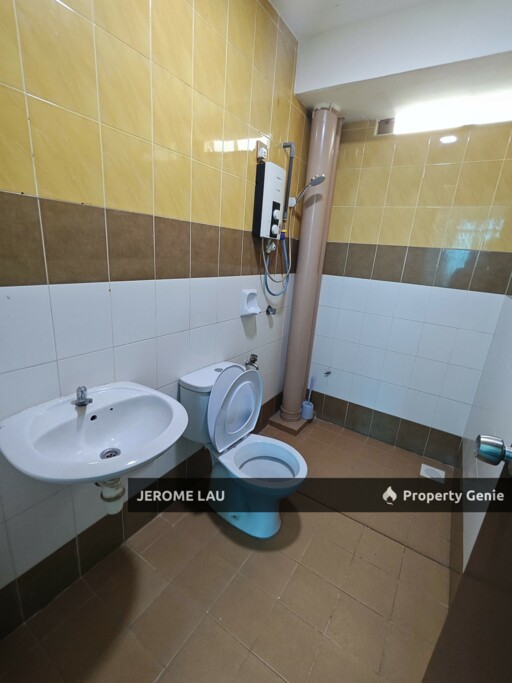 Master Room for Rent Kipark Kip Villa Tampoi near Paradigm Mall