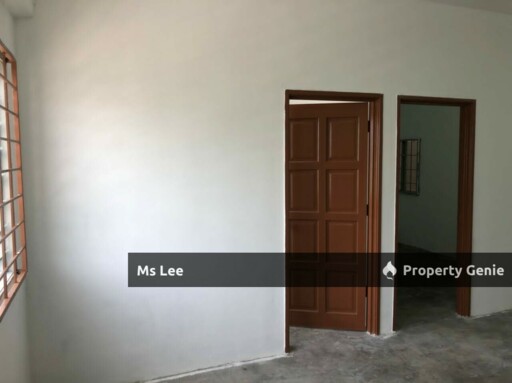 2nd floor Shop Apartment RM 400 (Pasar Malam)-Taman Sentosa @ Klang-Ready 15/7 or 31/7