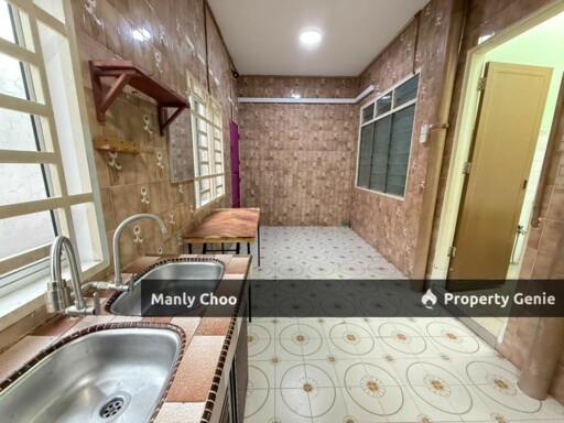 5 ROOM Double Storey Terrace Taman Bukit Sebukor Bukit Baru near Ayer Keroh Manipal GH Infineon Texas