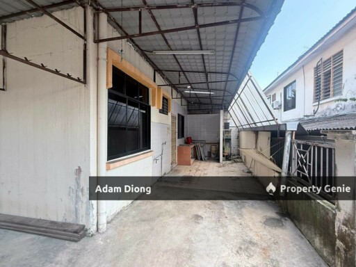 Jalan Api-Api , Taman Megan Ria