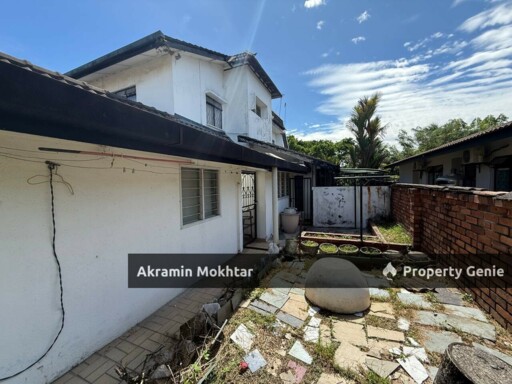 Freehold & Open Lot | Bungalow 2 Storey Kampung Tunku, Petaling Jaya.