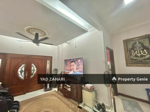 Alam Damai, Cheras | 2.5 Storey Semi D 6 Bedrooms | RM1.89M - Renovated and Extended 2 Rooms & Balcony