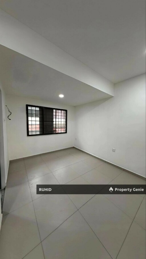 Fully Renovated Freehold Double Storey House | Johor Jaya | 3R3B
