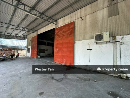Taman Teknologi Cheng Factory / Warehouse For Sale