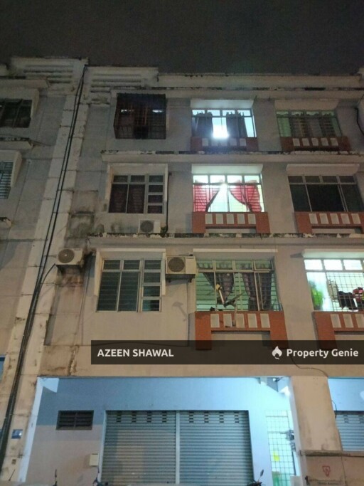 FLAT  BLOK L JALAN E/J TAMAN EHSAN JAYA 81100 JOHOR BAHRU