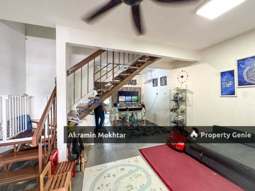 Renovated | 2 Storey House Taman Puchong Indah( Low Cost )