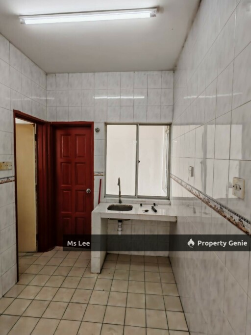 Sanjung Apartment @ Taman Seri Taming, Batu 9, Cheras-Blok Sanjung Tingkat 4 top floor-Ready Now