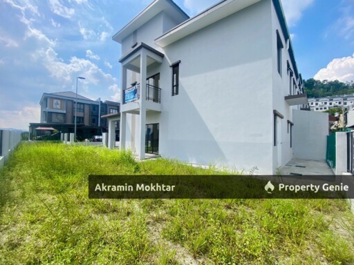 CORNER | NASSIM HEIGHTS 3 STOREY SUPERLINK