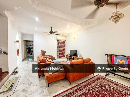 Freehold, Facing Open & Renovated | Double Storey Terrace Bandar Kinrara 2 BK2, Puchong