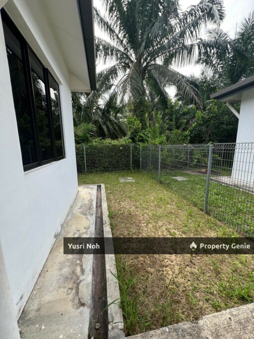 Rumah Berkembar 1 Tingkat di TAMAN IJOK INDAH 1