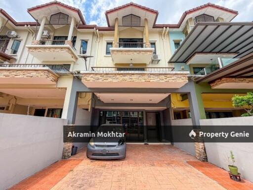 Renovated & Partially Furnished | Triple Storey Taman Sentosa Villa Kajang