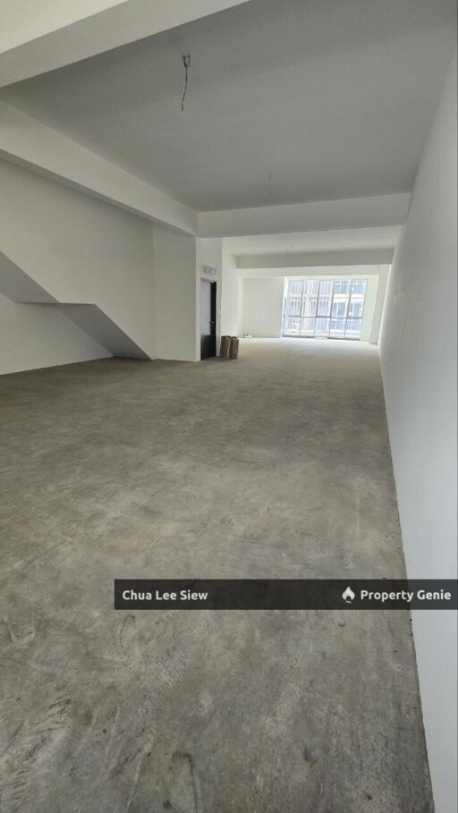 Shoplot (2nd floor) for RENT at Jln Kota Putri