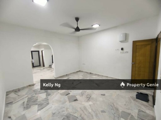 2 Sty Renovated House At Taman Klang Indah For Rent